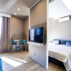 Amazing New With Beautiful View From Moscova Group Apartment Milan