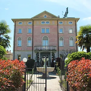 Отель Park Leon D'oro